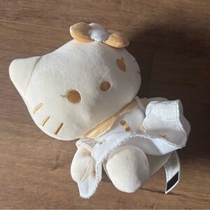 HELLO KITTY-NWT 10 Inch Cream Plush Doll